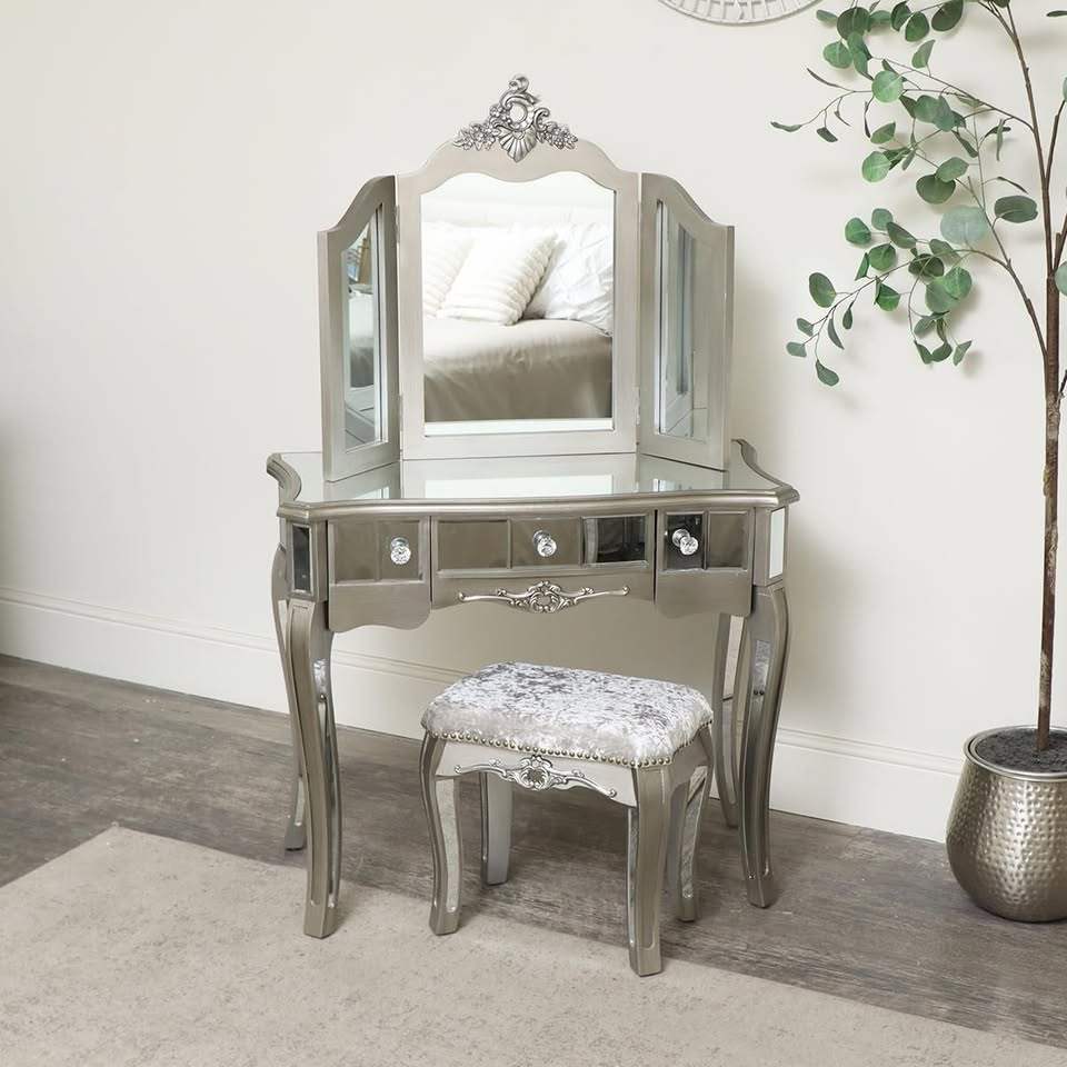 Melody Maison Silver Mirrored Chest of Drawers, Dressing Table Set & 3 Drawer Bedside Tables