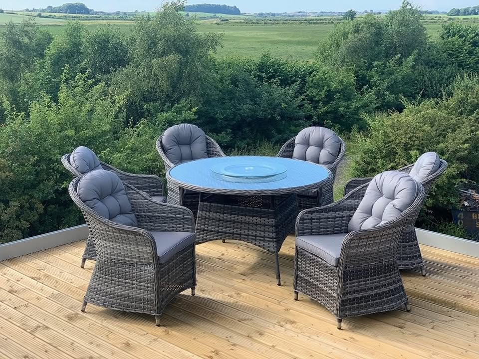 Aluminium Rattan Garden Furniture 4 or 6 Seat Set, All Covered By a 5 Year Warranty